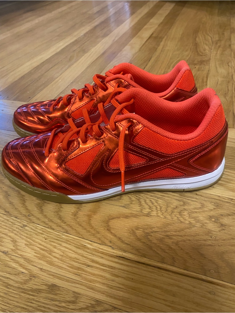 NEW Nike Gato LV8 Red Crimson Gum Bottom Sneakers Mens - Picture 4 of 7